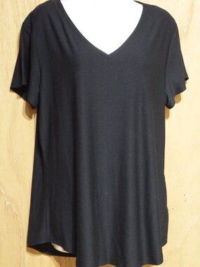 Women's basic black t-shirt. Size XXL